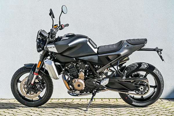 2024 Husqvarna SVARTPILEN