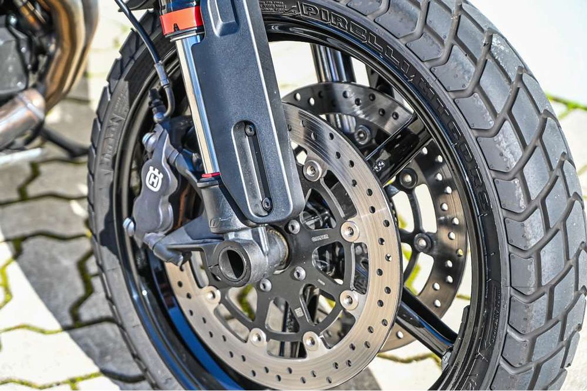 2024 Husqvarna SVARTPILEN
