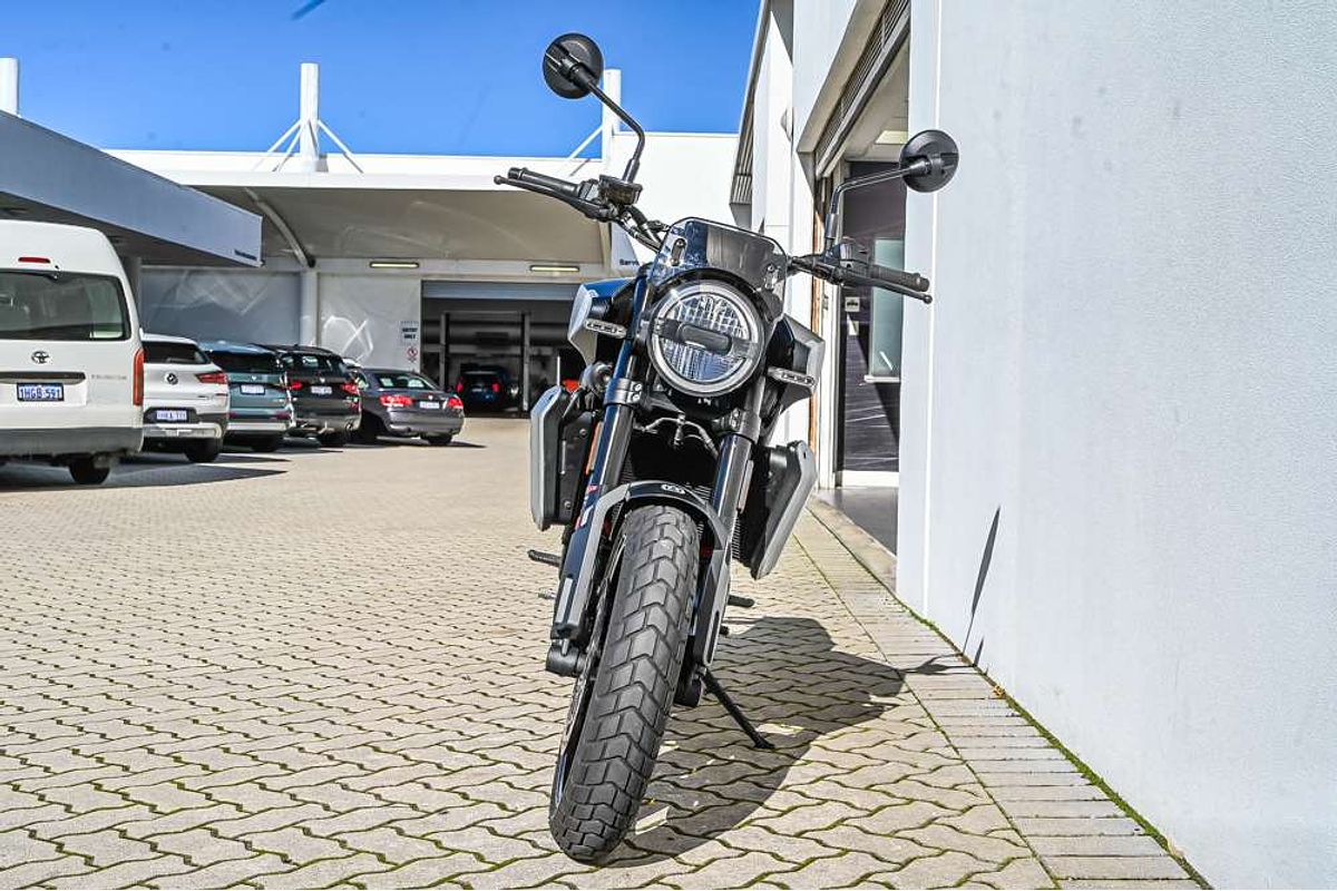 2024 Husqvarna SVARTPILEN