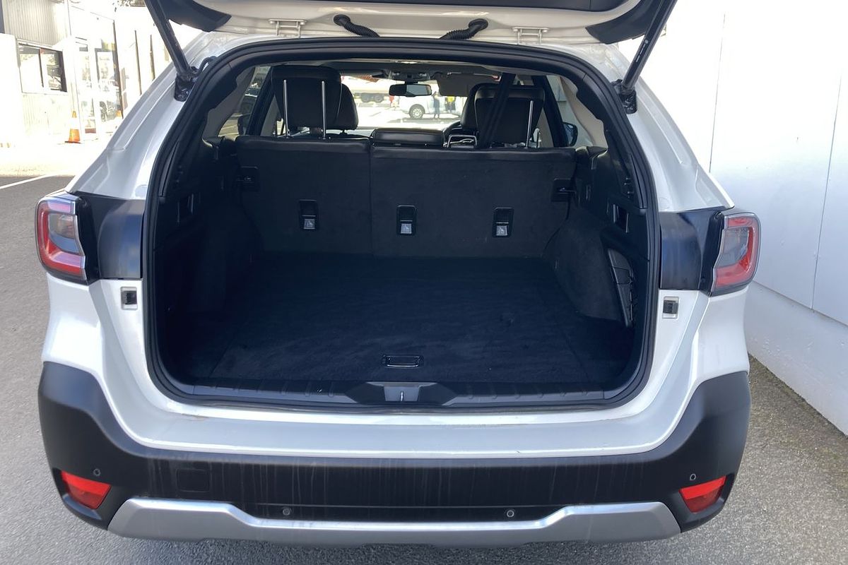 2023 Subaru Outback AWD Touring 6GEN