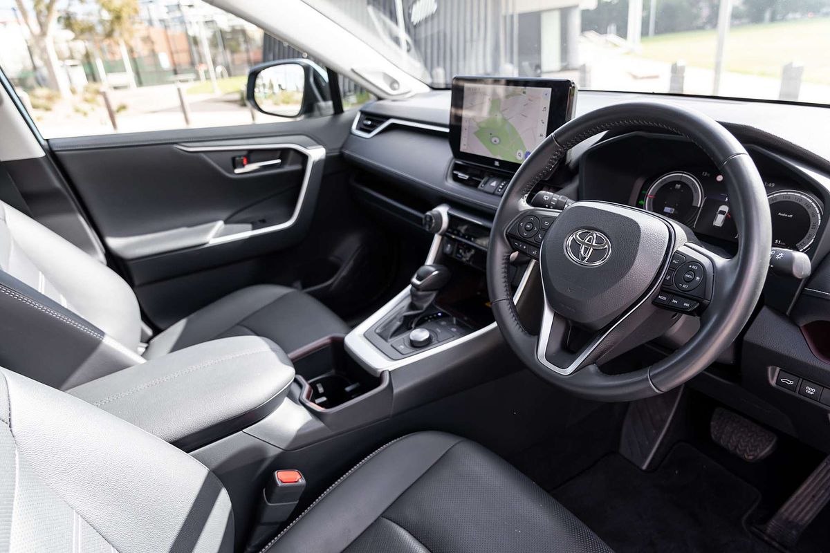 2024 Toyota RAV4 Cruiser AXAH54R