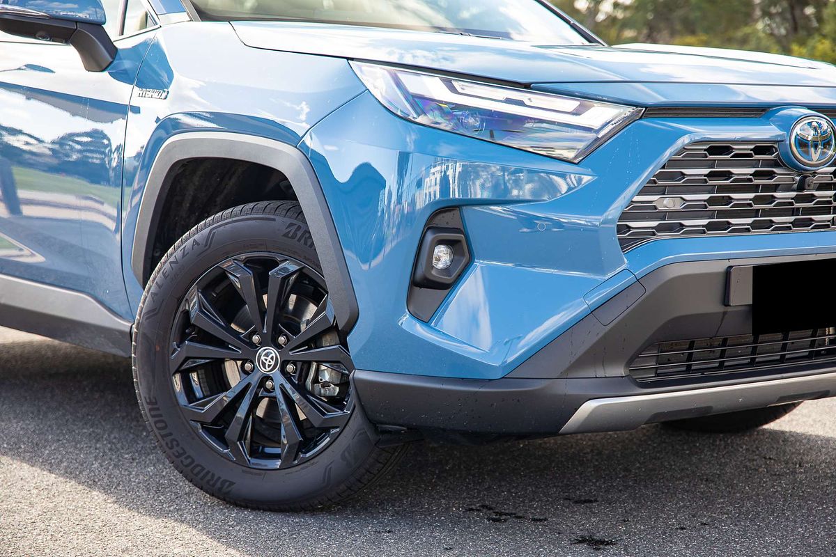 2024 Toyota RAV4 Cruiser AXAH54R