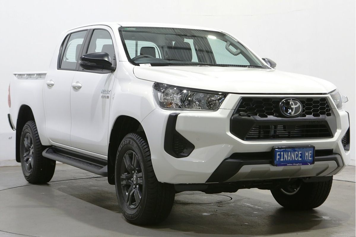 2025 Toyota Hilux SR GUN126R 4X4