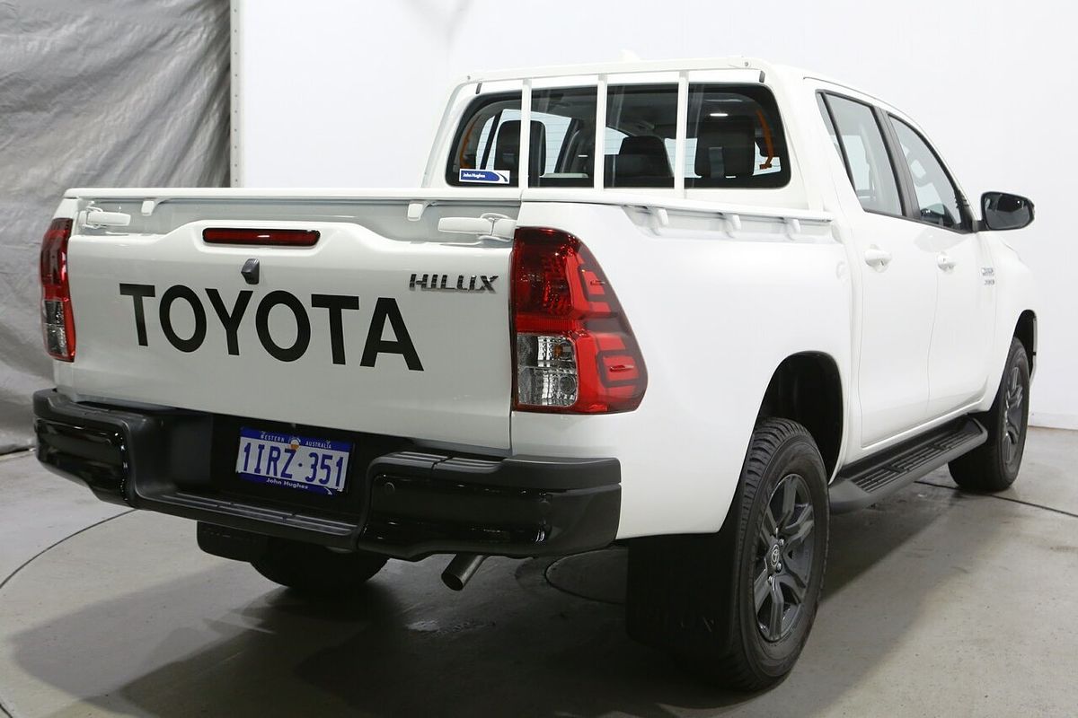 2025 Toyota Hilux SR GUN126R 4X4