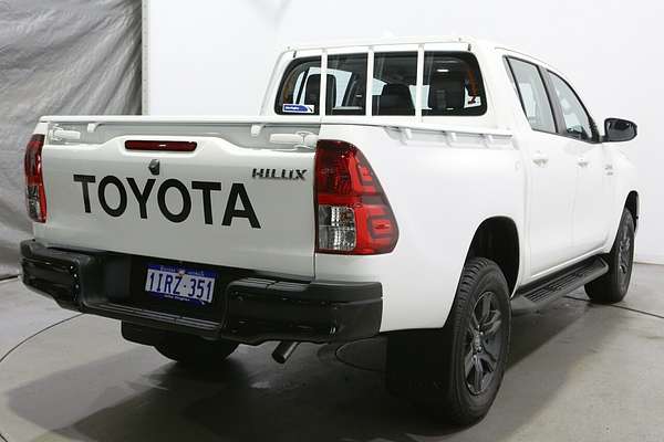2025 Toyota Hilux SR GUN126R 4X4