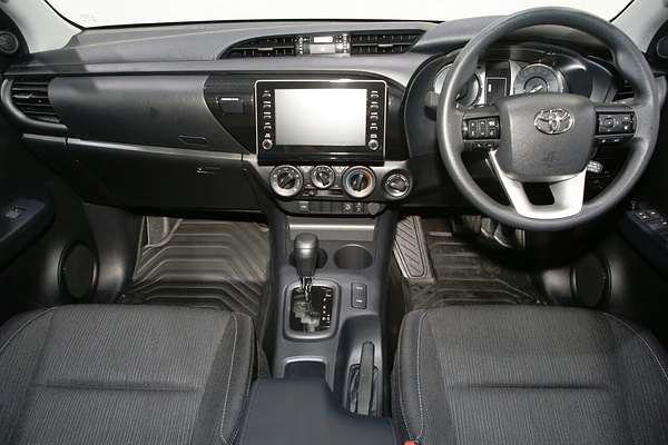 2025 Toyota Hilux SR GUN126R 4X4