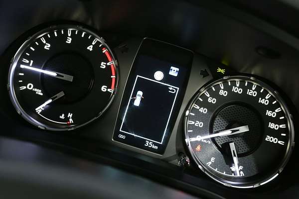 2025 Toyota Hilux SR GUN126R 4X4