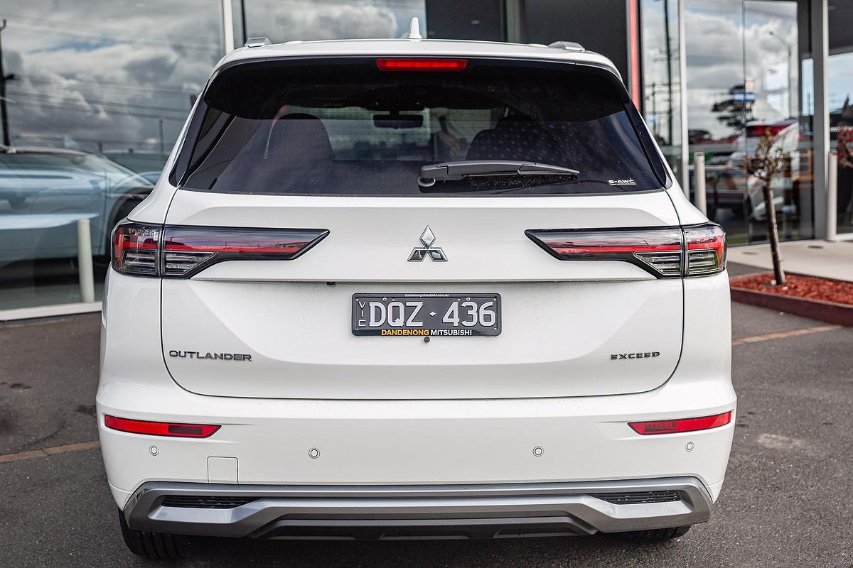 2025 Mitsubishi Outlander Exceed ZM