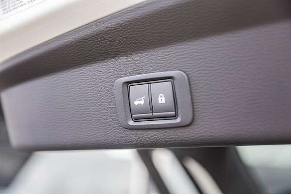 2025 Mitsubishi Outlander Exceed ZM