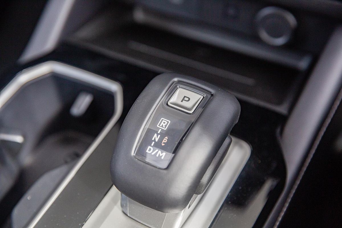 2025 Mitsubishi Outlander Exceed ZM