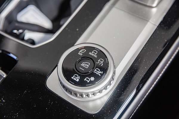 2025 Mitsubishi Outlander Exceed ZM