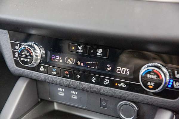 2025 Mitsubishi Outlander Exceed ZM