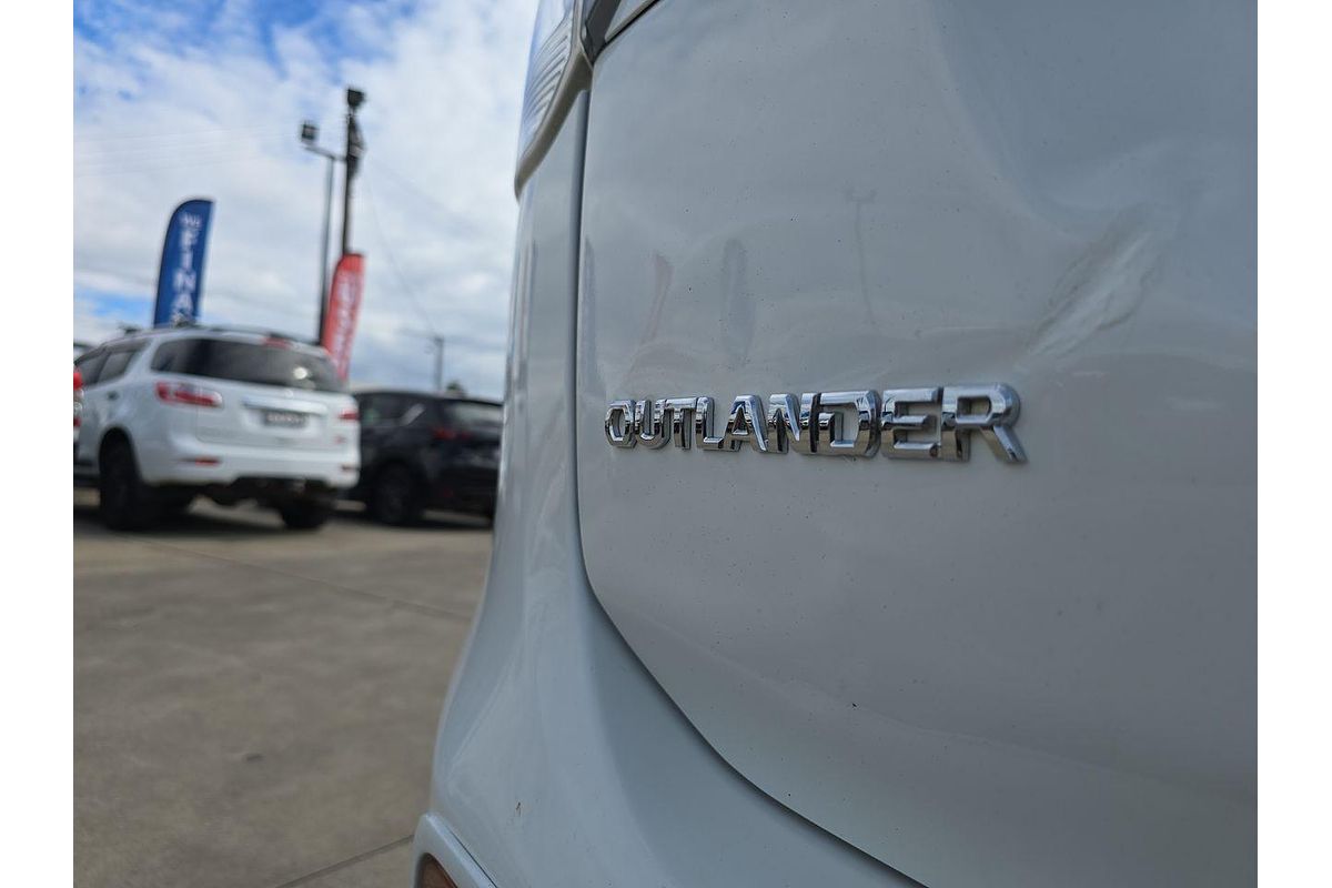 2014 Mitsubishi Outlander LS ZJ