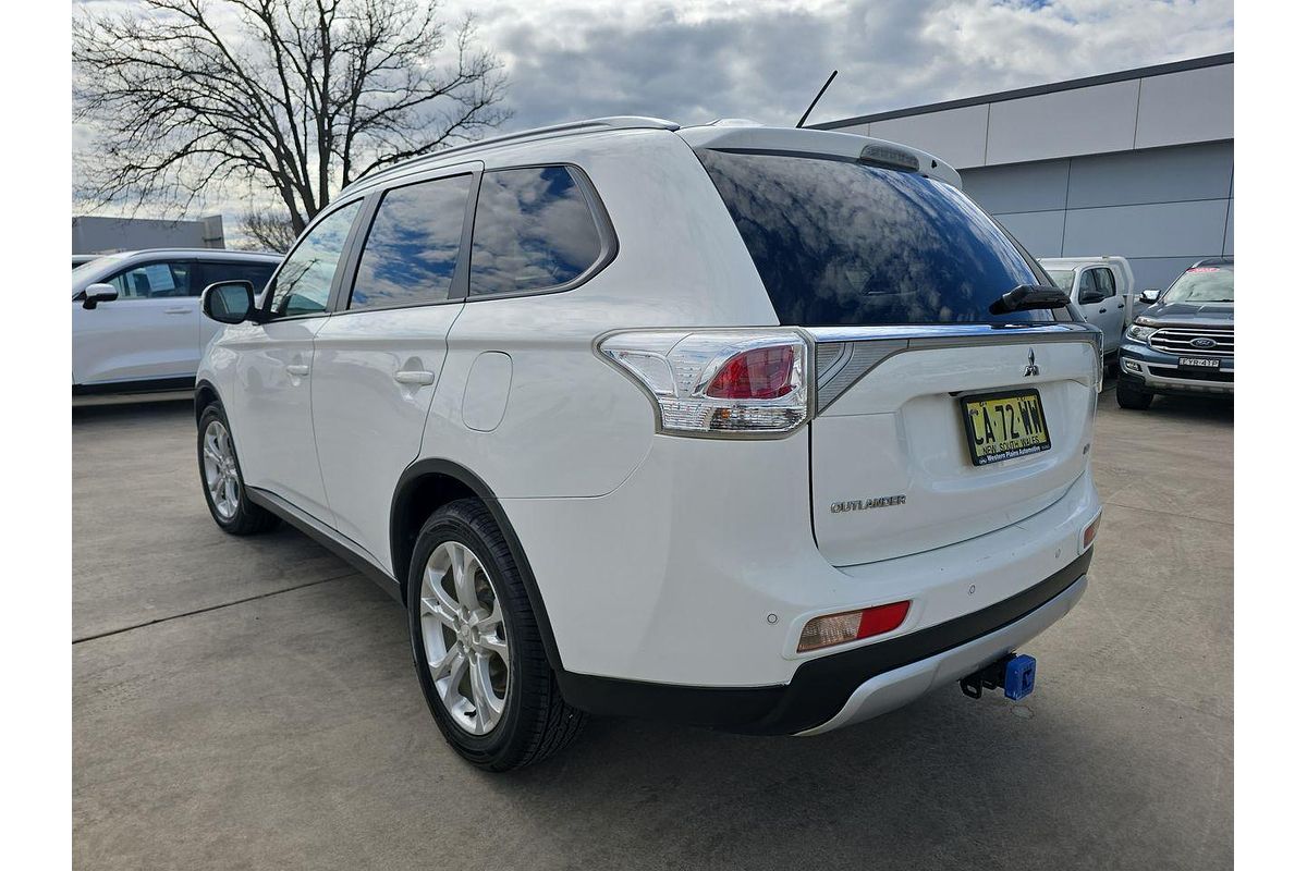2014 Mitsubishi Outlander LS ZJ