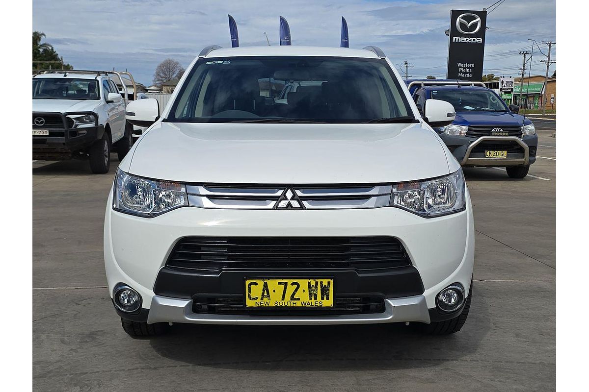 2014 Mitsubishi Outlander LS ZJ