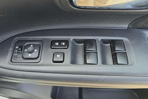 2014 Mitsubishi Outlander LS ZJ