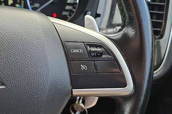 2014 Mitsubishi Outlander LS ZJ