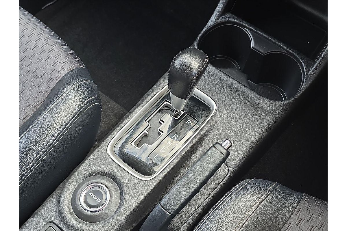 2014 Mitsubishi Outlander LS ZJ