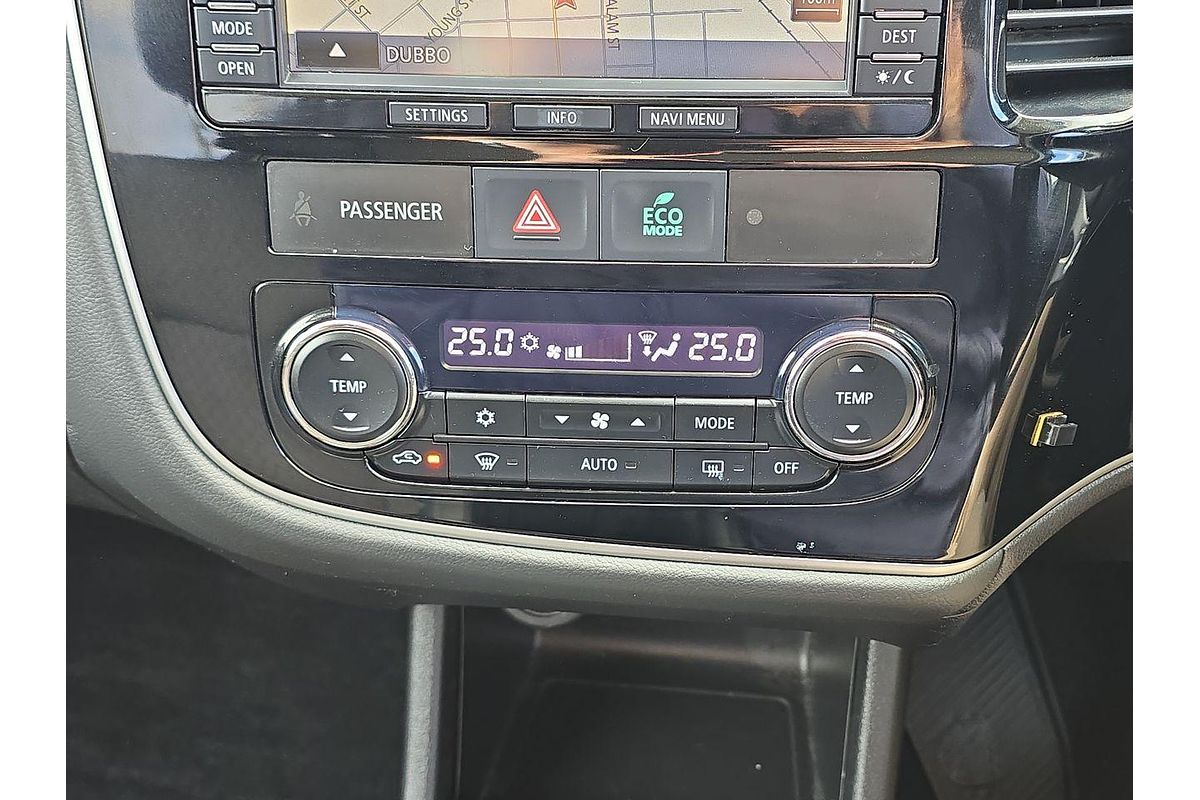2014 Mitsubishi Outlander LS ZJ