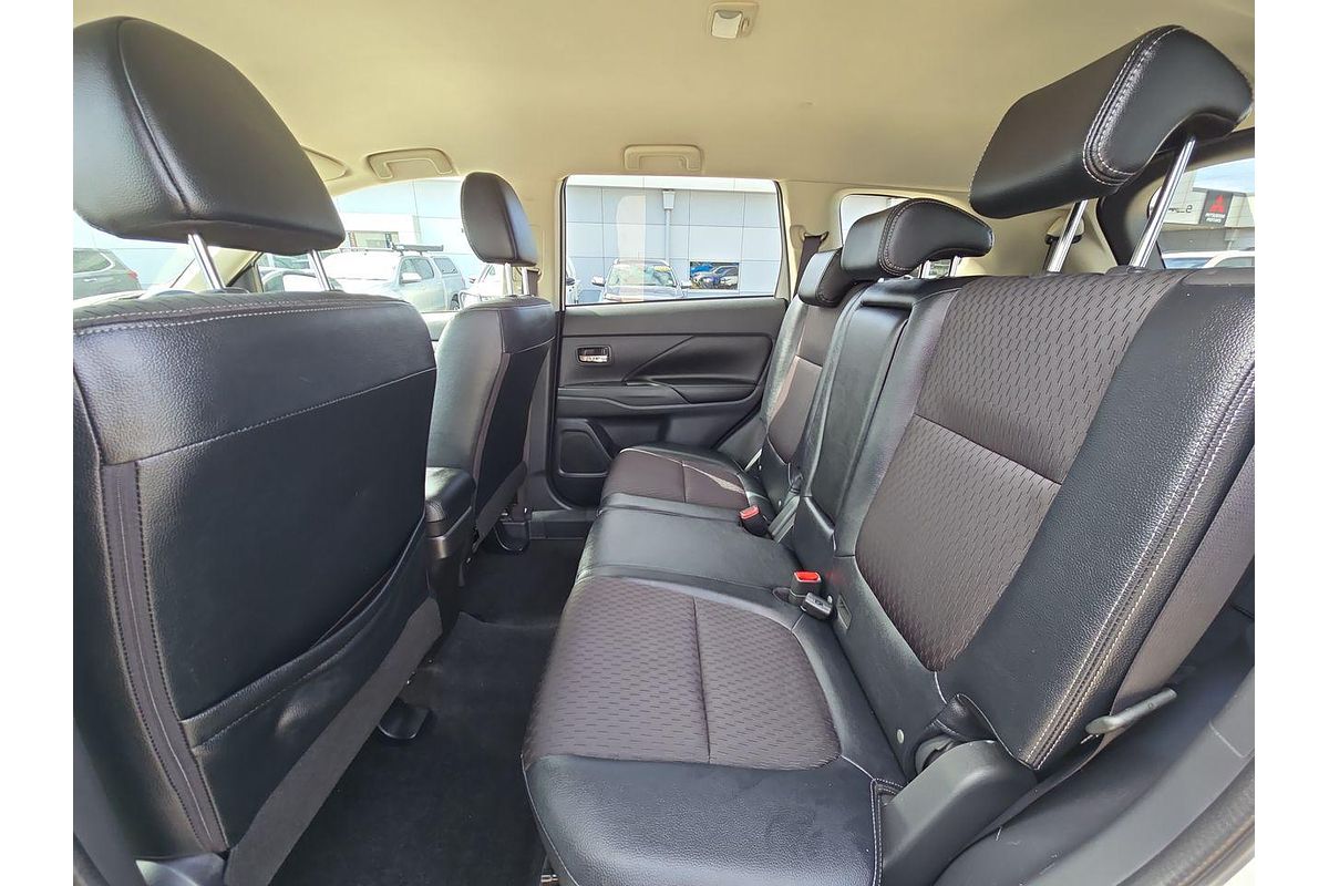 2014 Mitsubishi Outlander LS ZJ