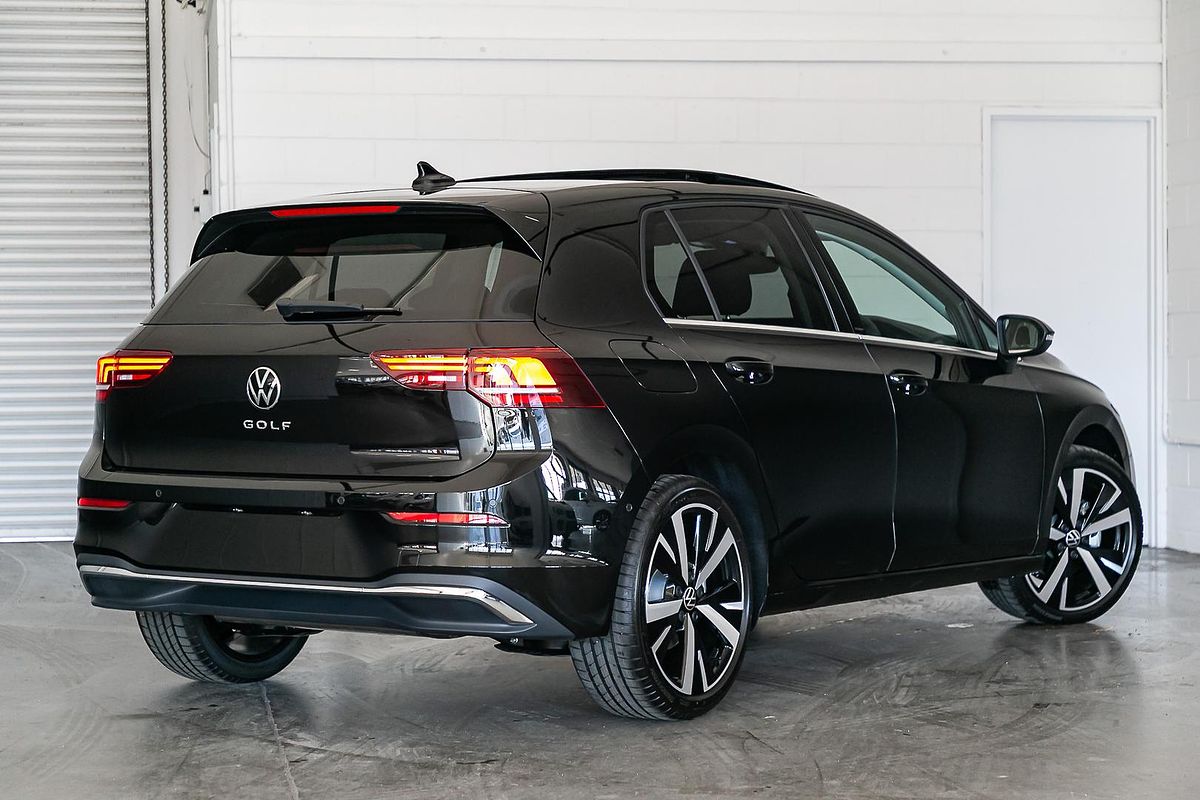 2025 Volkswagen Golf 110TSI Style 8.5