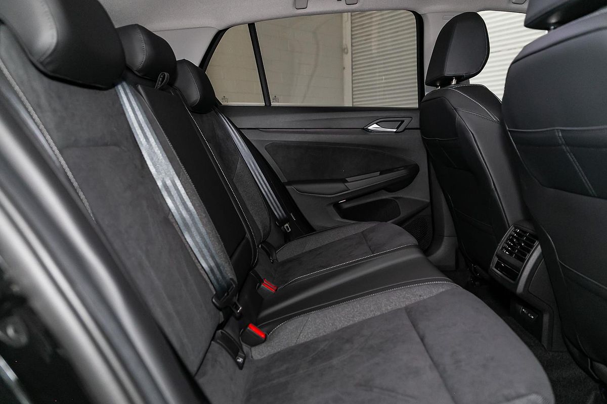 2025 Volkswagen Golf 110TSI Style 8.5