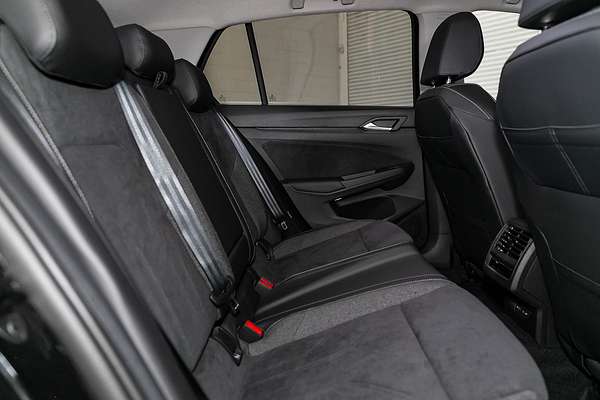 2025 Volkswagen Golf 110TSI Style 8.5