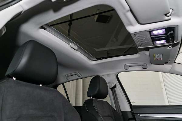 2025 Volkswagen Golf 110TSI Style 8.5