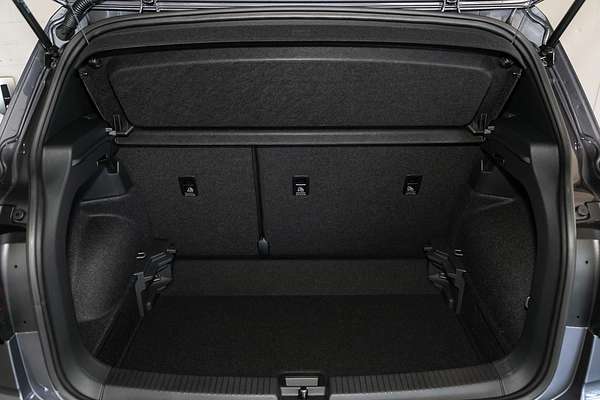 2025 Volkswagen T-Cross 85TSI R-Line D31
