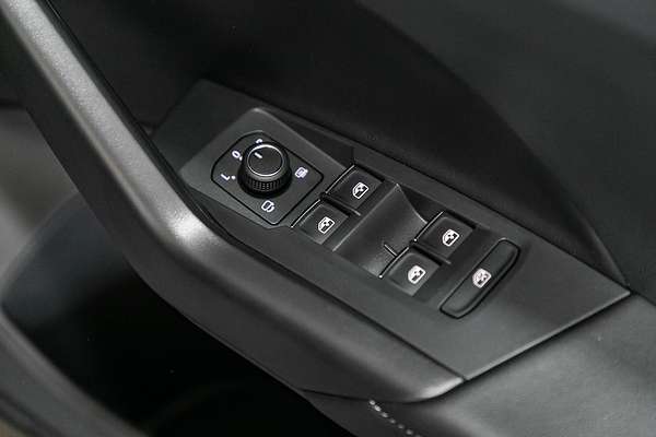 2025 Volkswagen T-Cross 85TSI R-Line D31