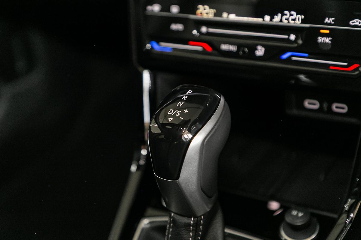 2025 Volkswagen T-Cross 85TSI R-Line D31