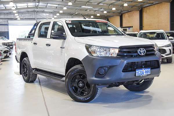 2018 Toyota Hilux Workmate GUN125R 4X4