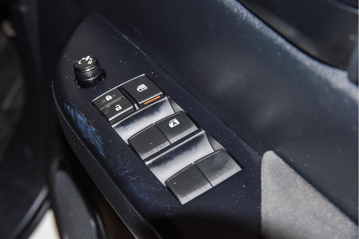 2018 Toyota Hilux Workmate GUN125R 4X4