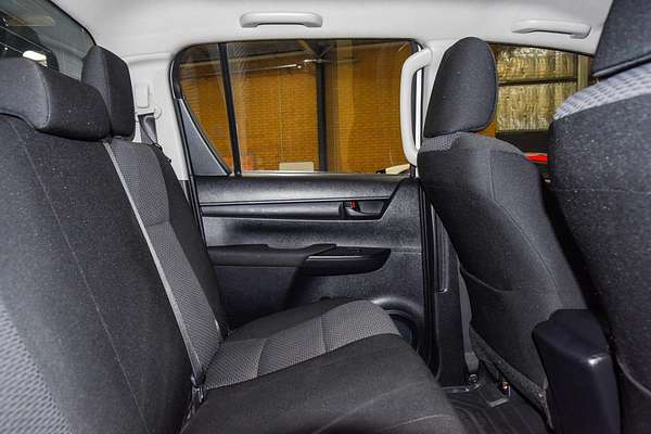 2018 Toyota Hilux Workmate GUN125R 4X4