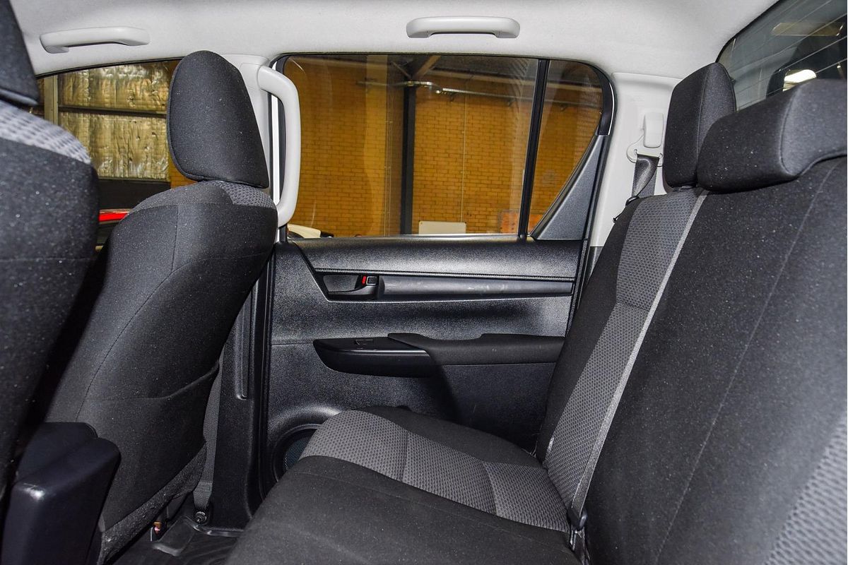 2018 Toyota Hilux Workmate GUN125R 4X4