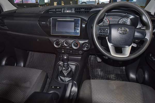 2018 Toyota Hilux Workmate GUN125R 4X4