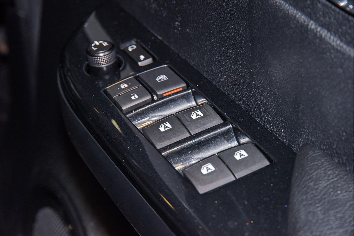 2021 Toyota Hilux Rugged X GUN126R 4X4