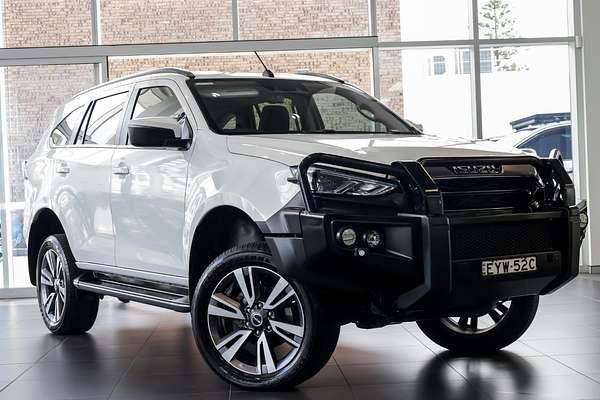 2023 Isuzu MU-X LS-T