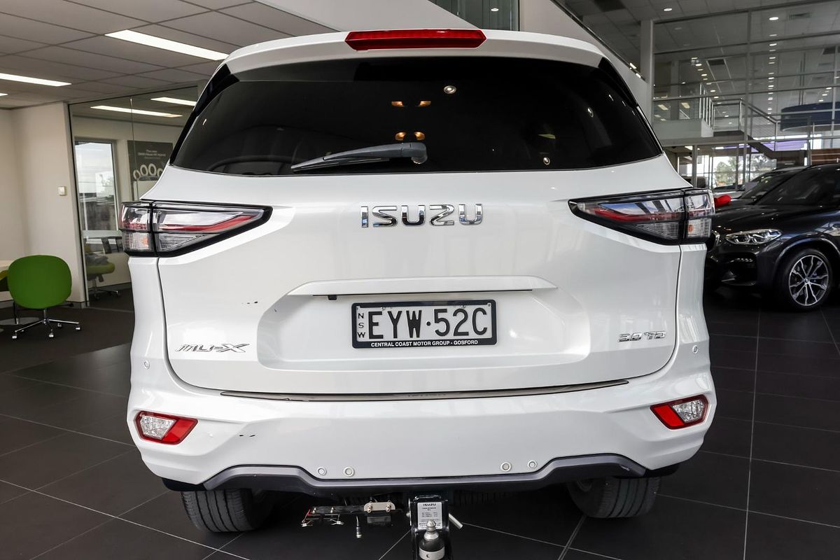 2023 Isuzu MU-X LS-T