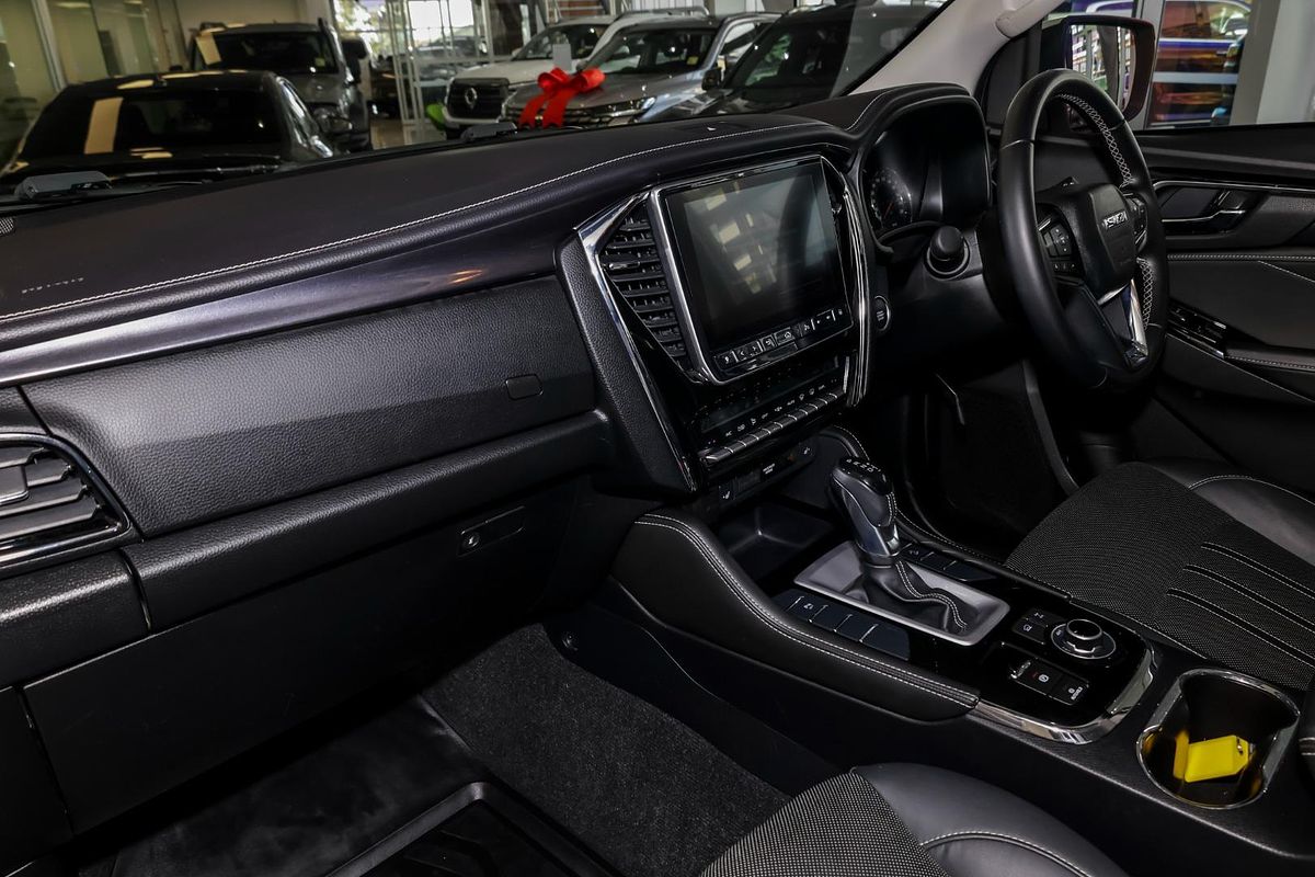 2023 Isuzu MU-X LS-T