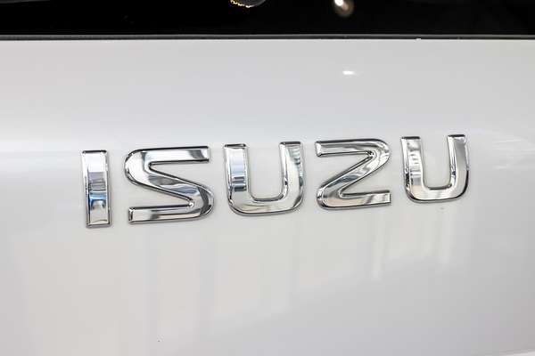 2023 Isuzu MU-X LS-T