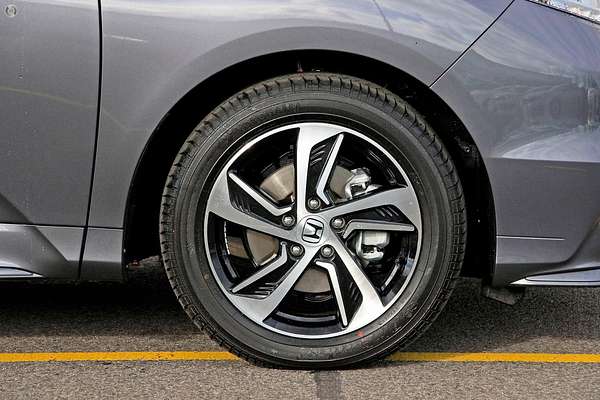 2017 Honda Odyssey VTi-L 5th Gen