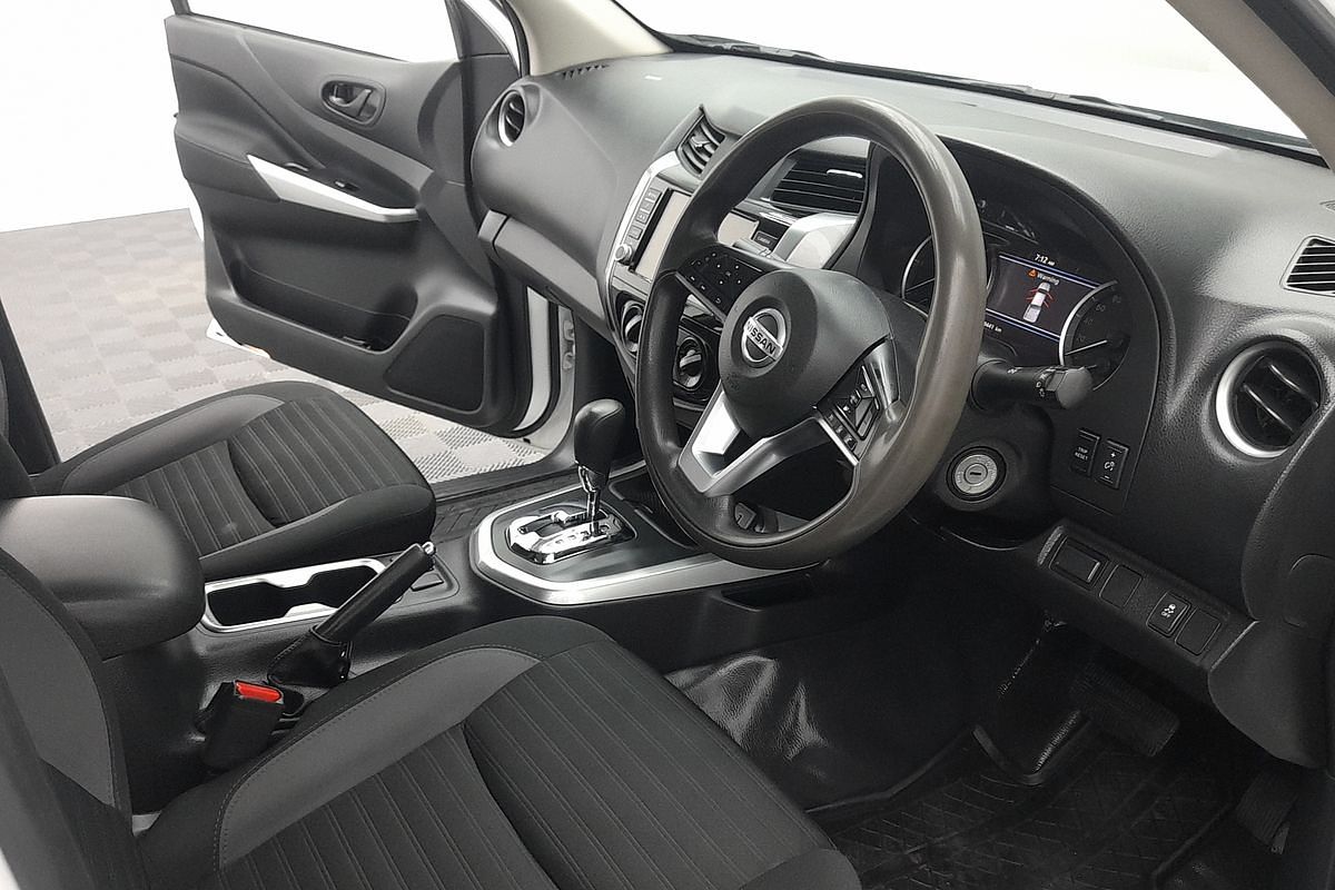 2021 Nissan Navara SL D23 Rear Wheel Drive