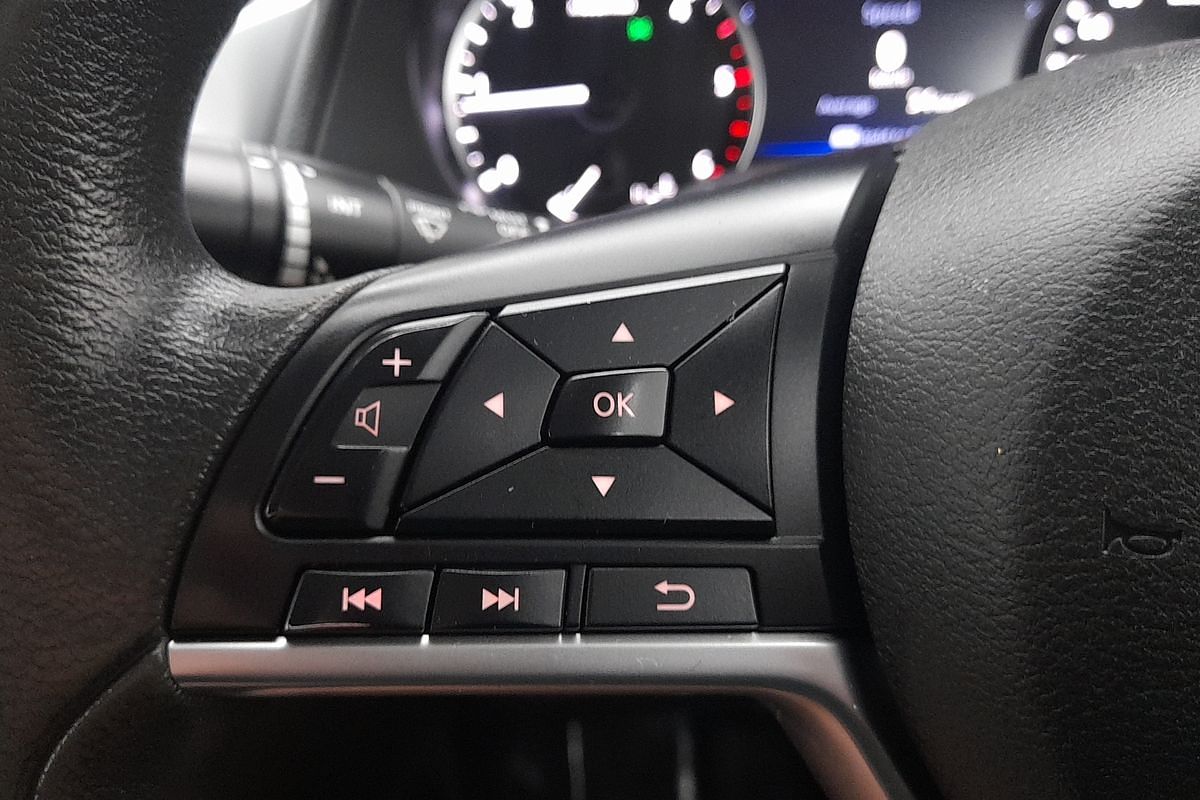 2021 Nissan Navara SL D23 Rear Wheel Drive