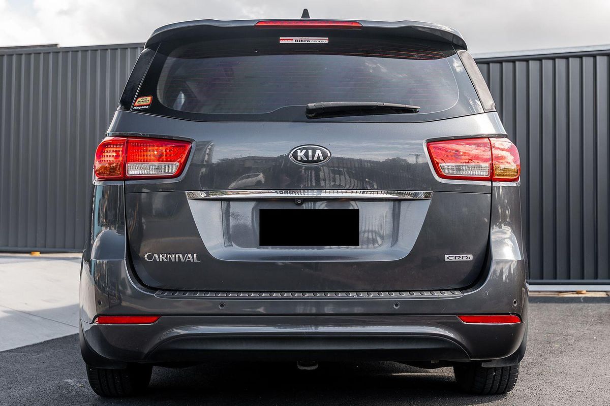 2017 Kia Carnival S YP