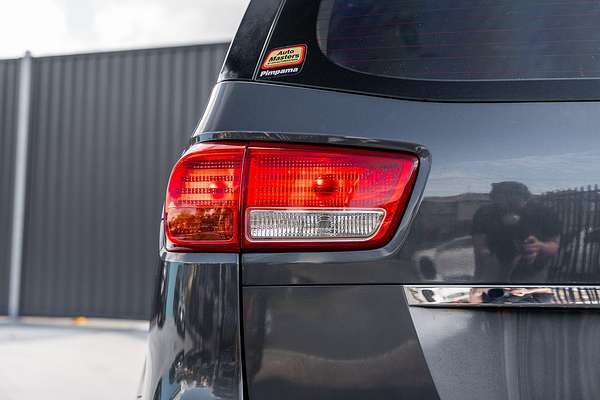2017 Kia Carnival S YP