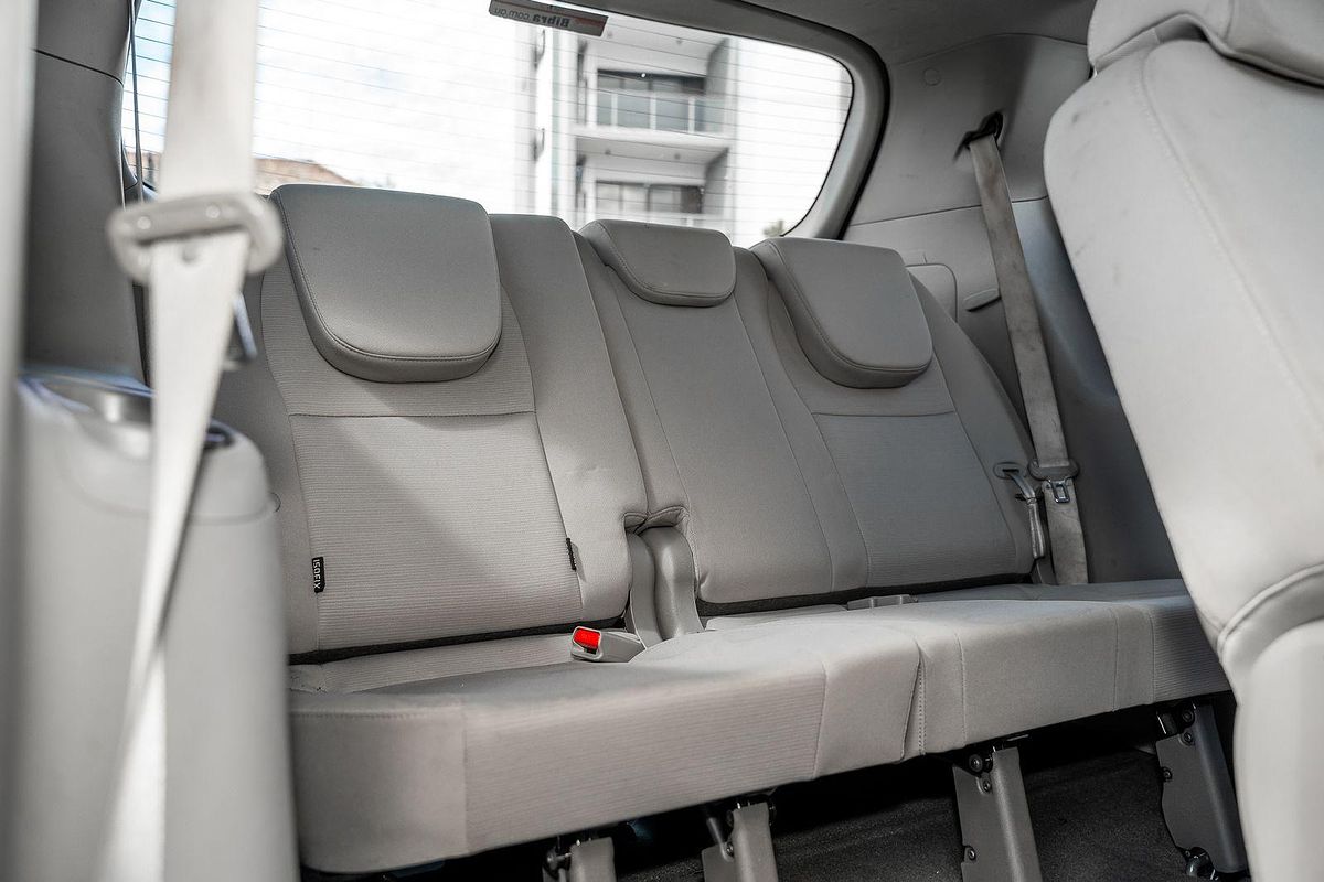 2017 Kia Carnival S YP