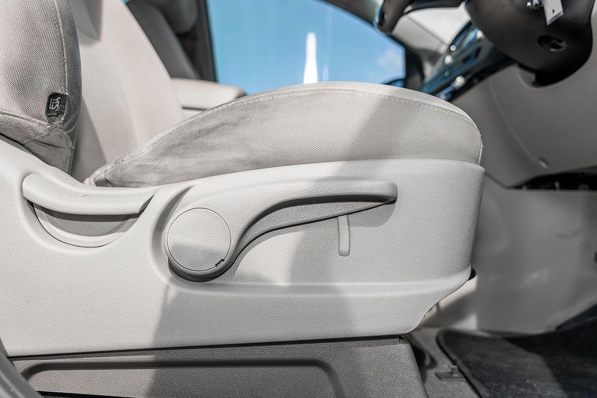 2017 Kia Carnival S YP