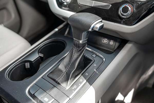 2017 Kia Carnival S YP