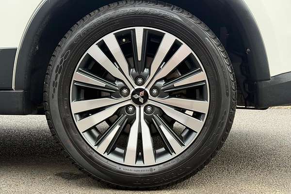 2018 Mitsubishi Outlander ES ADAS ZL